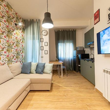 Апартаменты Casa Vacanze Partenope Неаполь Экстерьер фото