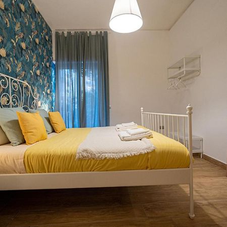 Апартаменты Casa Vacanze Partenope Неаполь Экстерьер фото