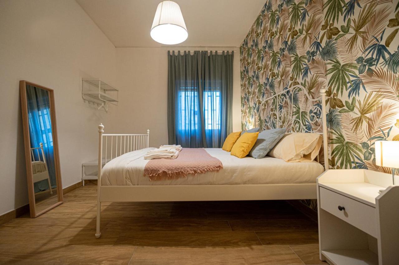 Апартаменты Casa Vacanze Partenope Неаполь Экстерьер фото
