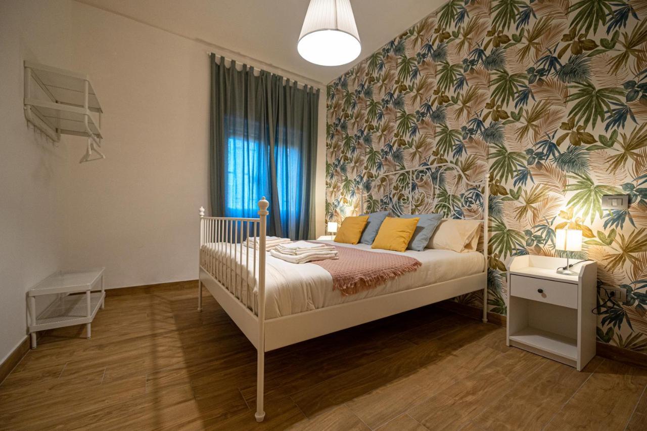 Апартаменты Casa Vacanze Partenope Неаполь Экстерьер фото